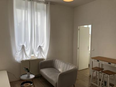 photo For rent Apartment VENISSIEUX 69