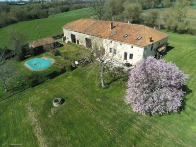 Vente Maison 8 pices CHAMPAGNE-MOUTON 16350