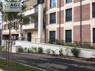 photo For rent Parking BEAUVAIS 60