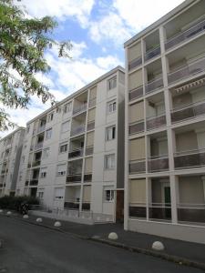 Location Appartement 5 pices BORDEAUX 33200