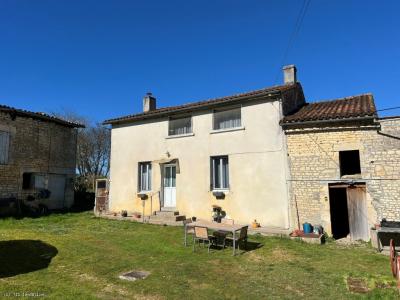 Vente Maison 5 pices RUFFEC 16700