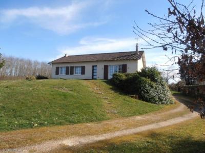 Vente Maison 5 pices CIVRAY 86400