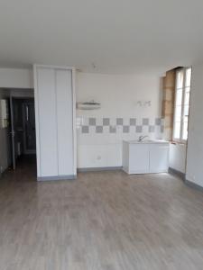 Location Appartement MONSEGUR  33