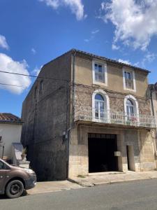 For sale House DOUZENS