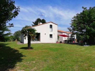 For sale House LONGEVILLE-SUR-MER