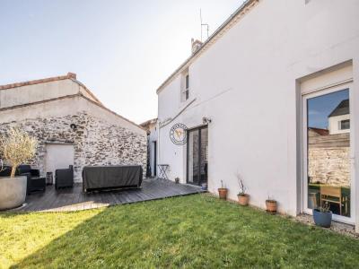 For sale House COUERON